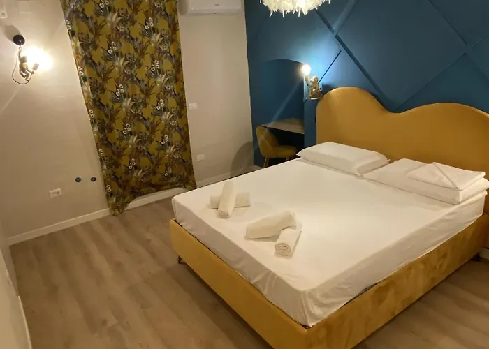 Apartament Quiet And Stylish - Center, Minutes To Station Bari