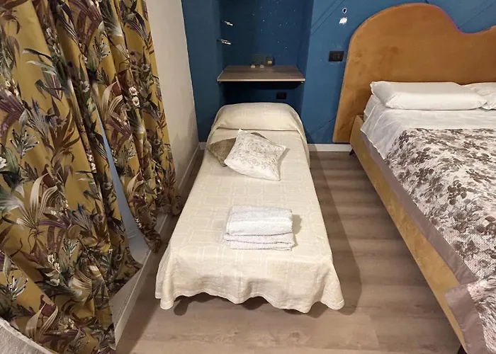 Quiet And Stylish - Center, Minutes To Station * Bari