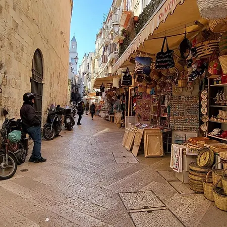 Quiet And Stylish - Center, Minutes To Station דירה בארי