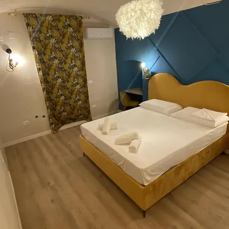 Apartamento Quiet And Stylish - Center, Minutes To Station Bari