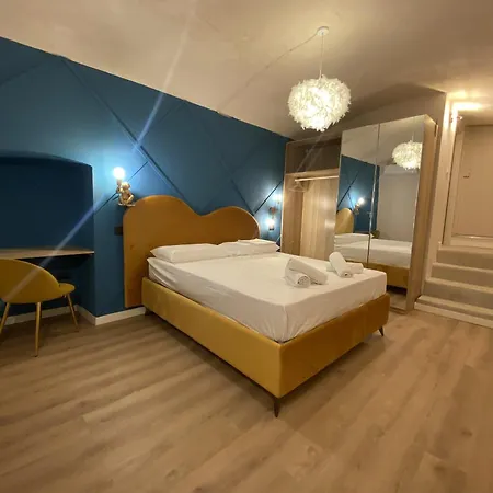 Quiet And Stylish - Center, Minutes To Station Apartamento