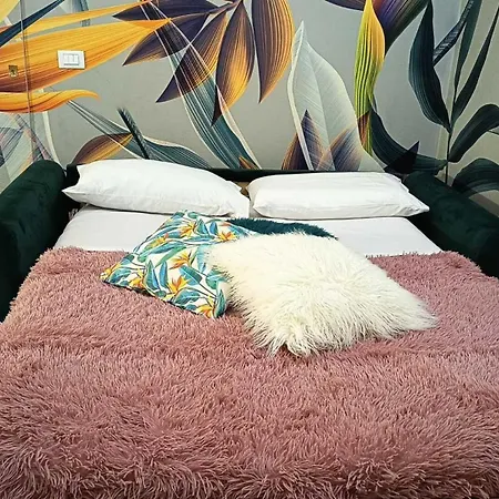 Quiet And Stylish - Center, Minutes To Station *