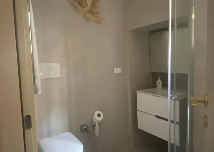 Quiet And Stylish - Center, Minutes To Station Bari