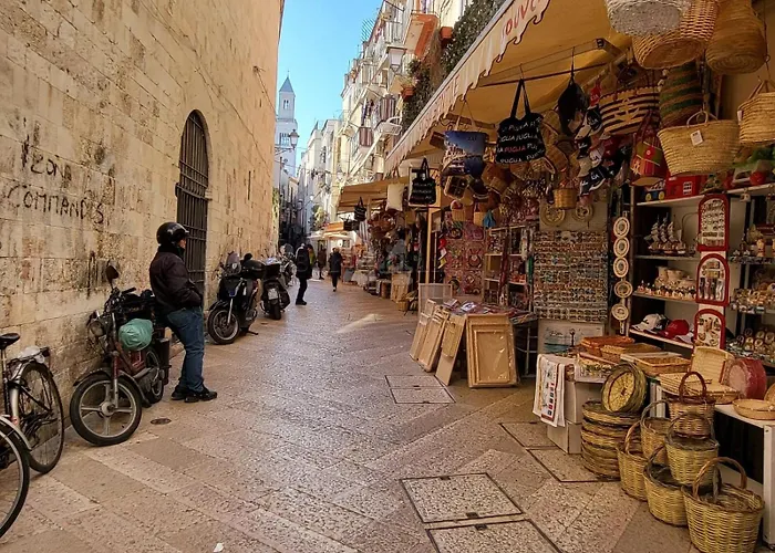 Quiet And Stylish - Center, Minutes To Station Apartment Bari